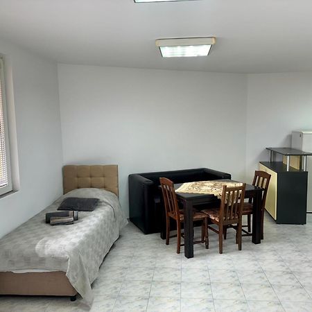 דירות גברובו Yuliya'S House מראה חיצוני תמונה